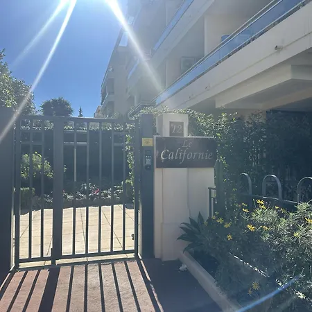Le Californie - 1 - Centre - By Winsome Destination Apartment